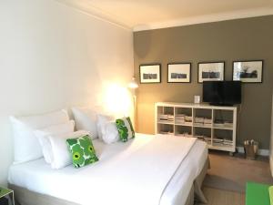 Family Room for 3 Occupants room in Hôtel Arvor Saint Georges