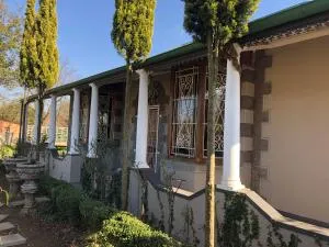 Apple and Rose - Arnot