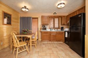 Flat Creek Inn