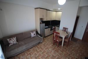 Doka Center Apartments