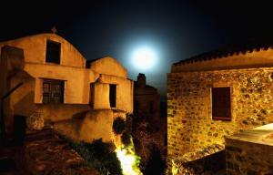 vecchia casa Lakonia Greece