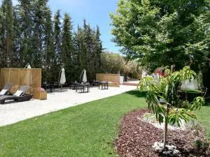 Manta Guest - Bed & Breakfast - 曼塔罗塔