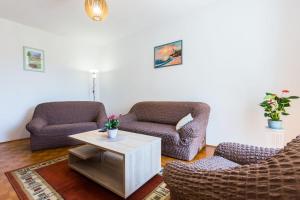 Nina Apartment