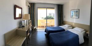 Hotels Hotel du Port : photos des chambres