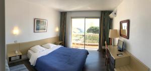 Hotels Hotel du Port : photos des chambres