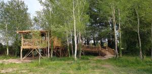 Tentes de luxe LA CABANE PERCHEE : photos des chambres