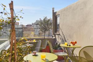 Explore Athens like a movie star, near Acropolis!