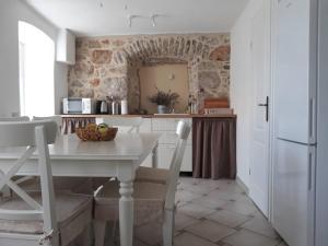 Appartement Stone house with free E-bike Punat Kroatien