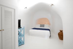 Dreams Luxury Suites Santorini Greece