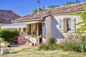 Maisons de vacances La Petite Grange : photos des chambres