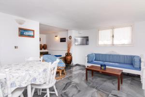 Albatross Holiday Apartments Tinos Greece
