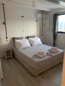 PARIAN WHITE LUXURY APARTMENTS Paros Greece