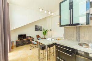 Hedera Estate, Hedera A1