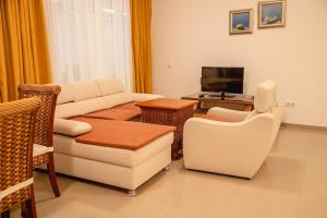 Sunset Vibes in Arapya - Breathtaking Views and Pool - by Flаt Manаger