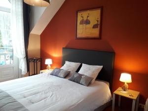 Large Double Room room in B&B La Grange De Thalie.