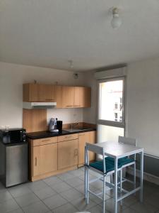 Appartements Studio meuble confortable : photos des chambres
