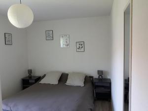 B&B / Chambres d'hotes Maison de la Monne : Chambre Triple - Vue sur Jardin