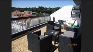 Appartements Appartement Grande terrasse a 1min de la plage : photos des chambres