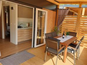 Mobile Home Starfish IV Camp Biograd