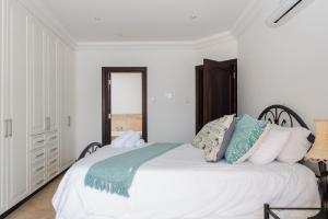 Ballito Manor View 602 - With Generator