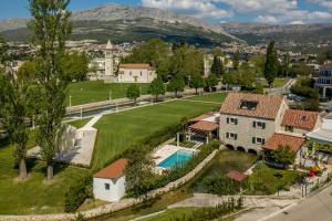 5 stern ferienhaus Villa Draga Paradise pool villa in Split Solin Kroatien