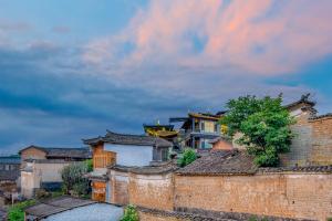 A Hotelcom Luxury And Cheap Accommodation In Yingjiang - 