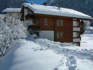 Apartment with Mountain View room in Haus Pan
