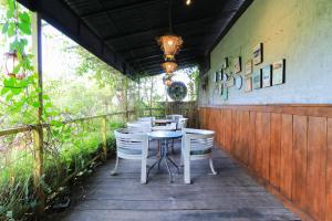 Labuana Homestay and Cafe Garden Makassar