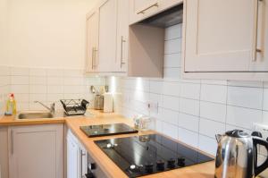 Modern 1 Bedroom Flat In the Heart of Edinburgh