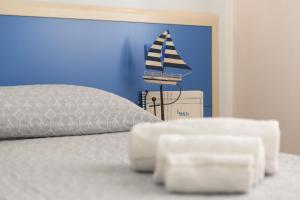 Standard Double or Twin Room room in Lewis B&B Poetto