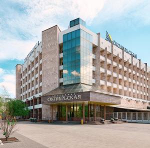 4 csillagos hotel Oktyabrskaya Hotel Krasznojarszk Oroszorsz&aacute;g