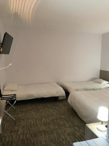 Hotels Hotel du Clocher : photos des chambres