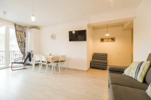 Cozy Apartment near Old Town - Free Parking