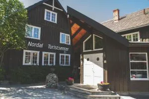 Nordal Turistsenter - Fluguhaug