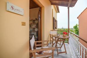 Traditional Sophias Family House