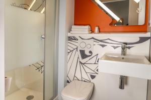 Hotels Ibis Budget Aubenas : photos des chambres