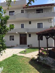 Guest House Hoxha 2