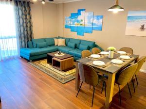 EKA Luxury Two-Bedroom Premium Apartment 2