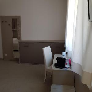 Eden Room