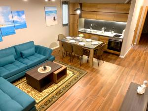 EKA Luxury Two-Bedroom Premium Apartment 2