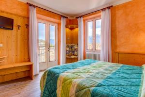 Double or Twin Room with Balcony