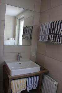 Two-Bedroom Apartment room in Apartments Alpenrose
