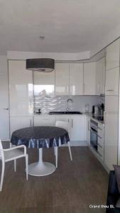 El Ancla - El Mar y La Playa