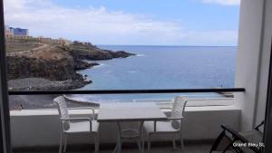 El Ancla - El Mar y La Playa