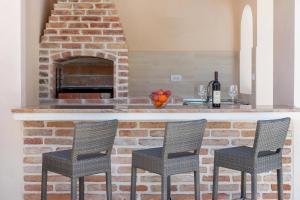 Apartments Mezini 11