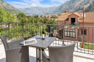 Apartments Mezini 11