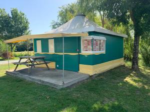 Campings Camping du Lac de Saujon : photos des chambres