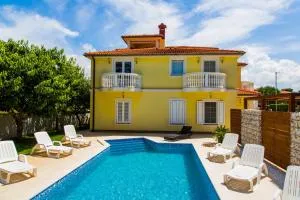 Apartments Nataša - Murage