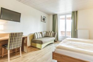 Double Room with Balcony and Panorama View room in Hotel Alpensonne - Panoramazimmer & Restaurant
