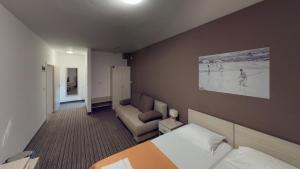 Triple Room with Balcony room in Hotel Belveder